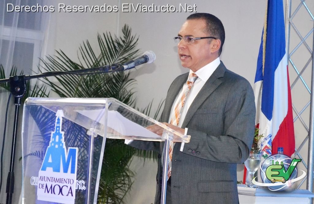 Alcalde municipal de Moca Remberto Cruz presenta Rendición de Cuentas 2011-2012